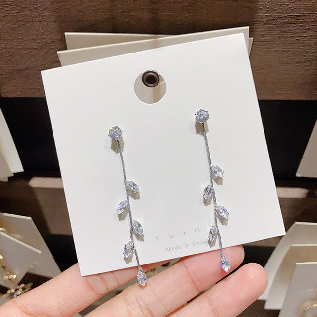 Trend Simulation Pearl Long Earrings Female Moon Star Flower Rhinestone Wedding Pendant Earrings Fashion Korean Jewelry Earrings - Allofbeauty